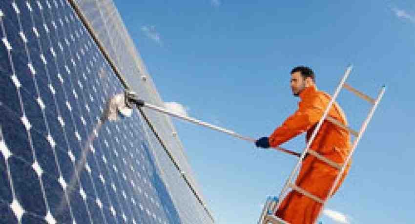 Can you use a pressure washer to clean solar panels?