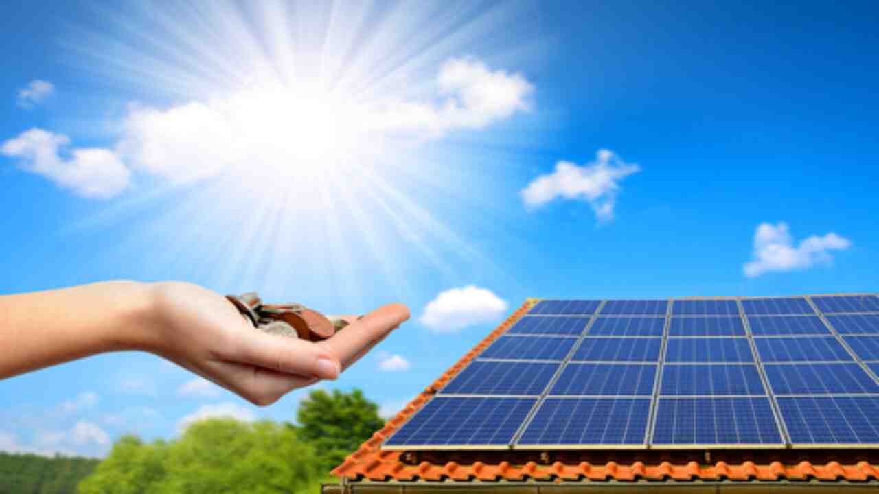 What is the solar tax credit for 2022?